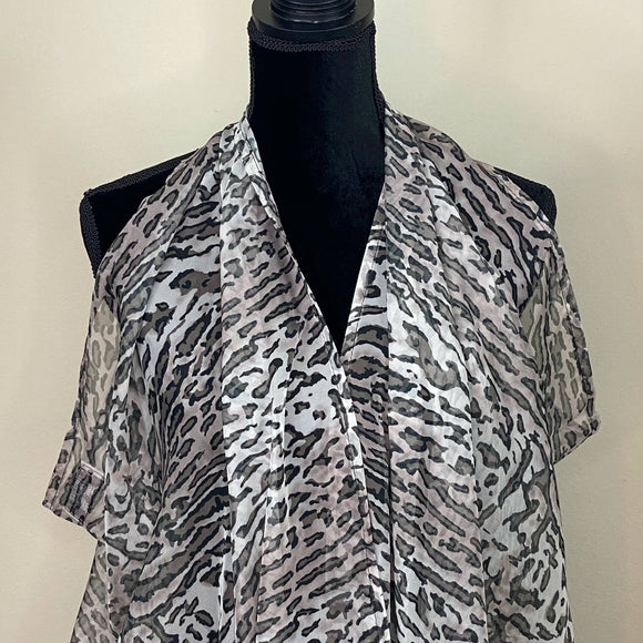 Scarf Vest - Snow Leopard