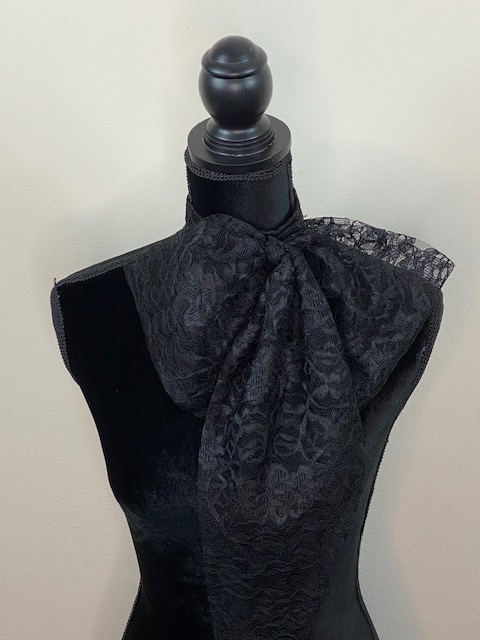 Fishtail Chick Neckerchief - Laced in Black